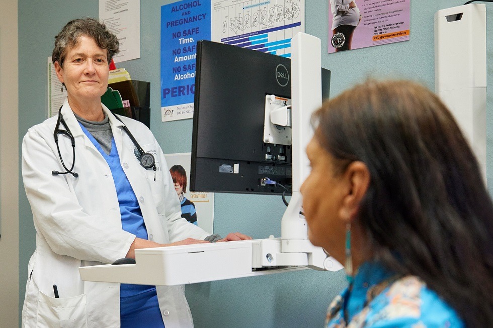 doctor with patient.