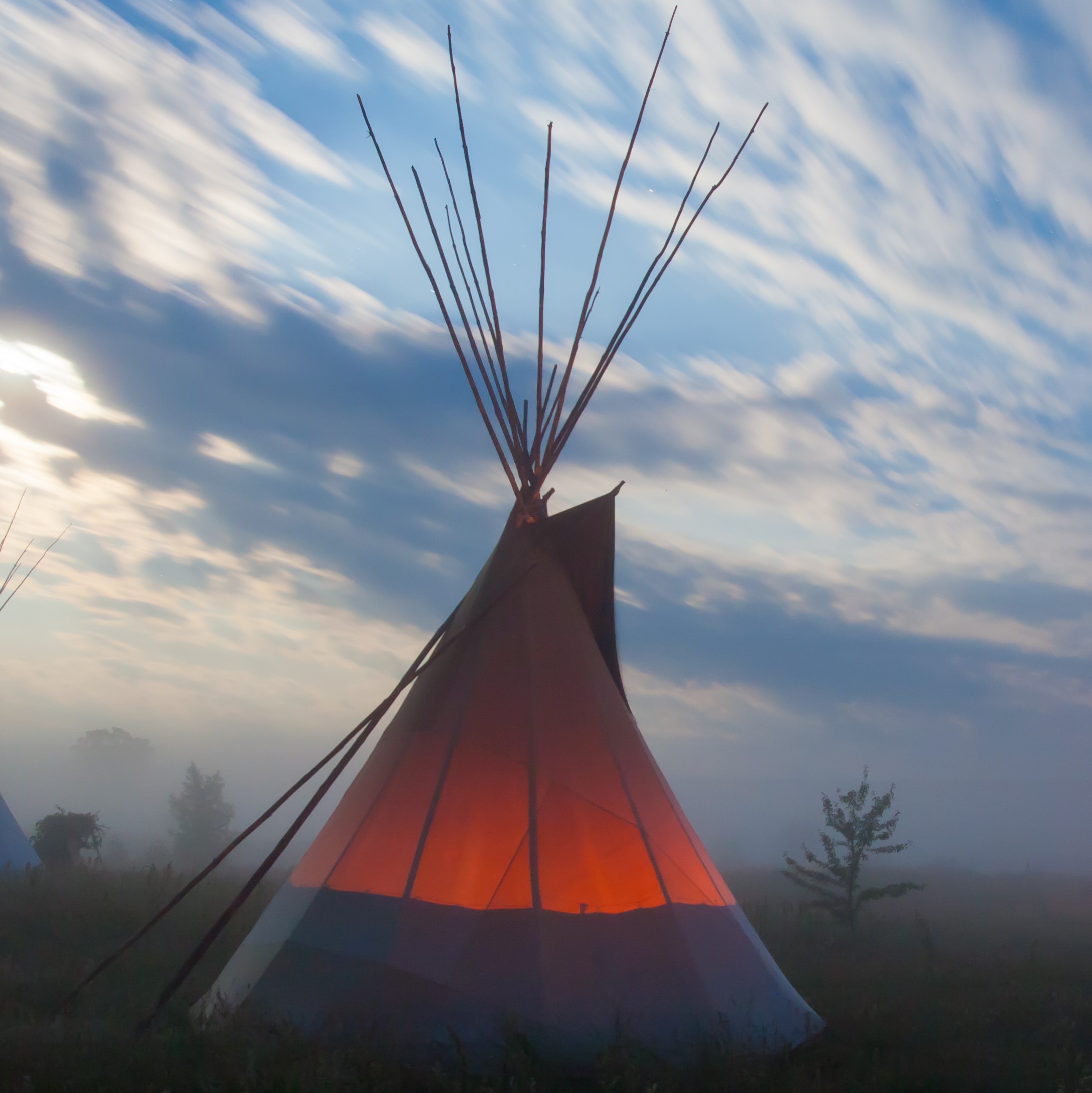 red tipi