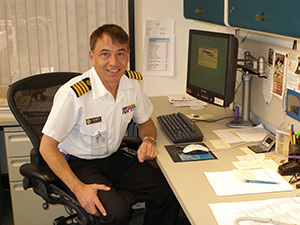 Photo of Dan Huber, USPHS Commissioned Corps CAPT and Phoenix Area Dental Consultant