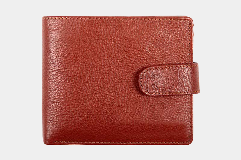 A red wallet.