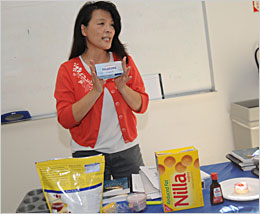 Jennie Quon demonstrated how to make a lower-calorie cheesecake. Jennie Quon demonstrated how to make a lower-calorie cheesecake.